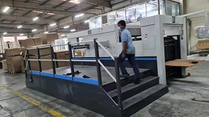 Semi automatic corrugated die cutter was successfully installed in UAE customer's factory 